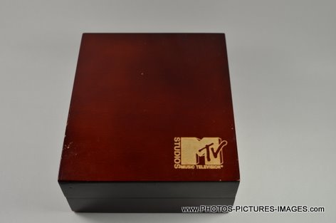 MTV CD and DVD Holder - Hard Wood Grain Finish