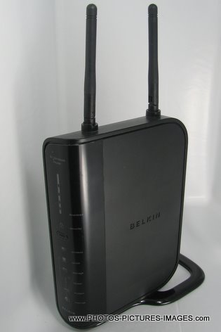 Belkin  F5D8235-4  Wireless Router