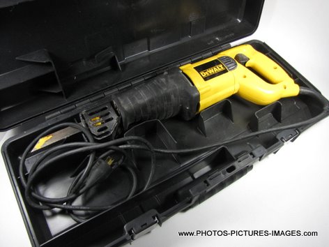 DEWALT DW303 Heavy-Duty Reciprocating Saw