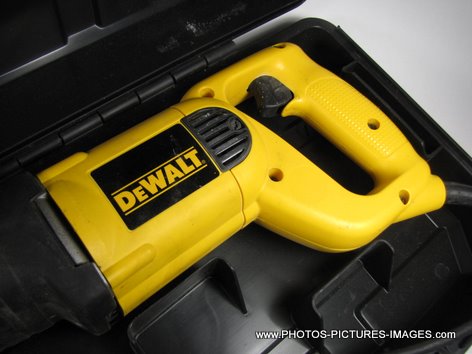 DEWALT DW303 Heavy-Duty Reciprocating Saw