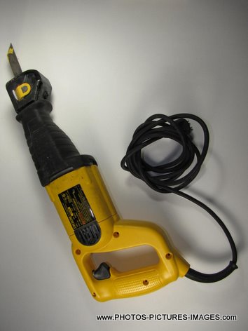DEWALT DW303 Heavy-Duty Reciprocating Saw