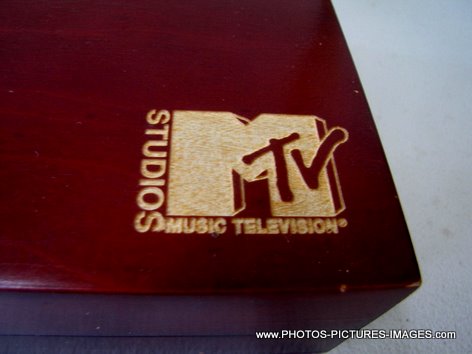 MTV CD and DVD Holder - Hard Wood Grain Finish